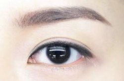 洗眼线的价格大概是多少合适,价格区间与影响因素全揭秘